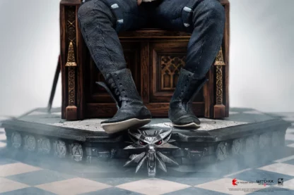 Pure Arts - The Witcher 3 : The Wild Hunt - Geralt Statue de Luxe  1/4 – Image 5